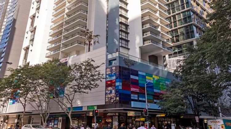 iStay RiverCity Exterior