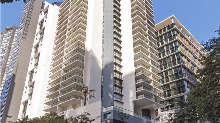 iStay RiverCity Exterior