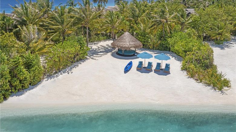 <b>Naladhu Private Island Maldives Beach</b>. Images powered by <a href="https://iceportal.shijigroup.com/" title="IcePortal" target="_blank">IcePortal</a>.