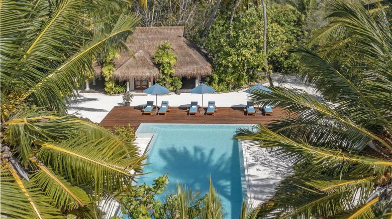 <b>Naladhu Private Island Maldives Pool</b>. Images powered by <a href="https://iceportal.shijigroup.com/" title="IcePortal" target="_blank">IcePortal</a>.
