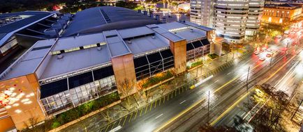 Oaks Embassy Suites Exterior