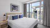Oaks Embassy Suites Suite