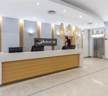 Oaks Embassy Suites Lobby