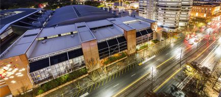 Oaks Embassy Suites Exterior