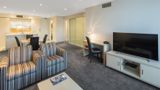 Oaks Horizons Suites Suite