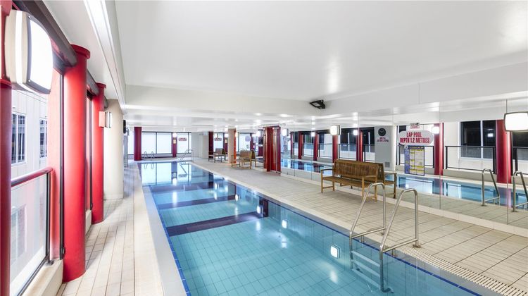 Oaks Horizons Suites Pool
