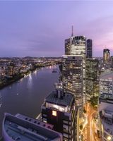 Oaks Brisbane Aurora Suites