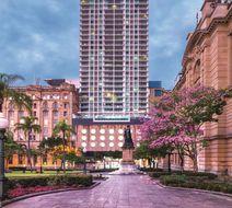 Oaks Casino Tower Suites Exterior
