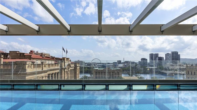 Oaks Casino Tower Suites Pool