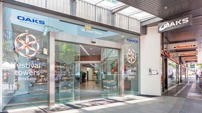 <b>Oaks Brisbane Festival Suites Exterior</b>. Images powered by <a href="https://iceportal.shijigroup.com/" title="IcePortal" target="_blank">IcePortal</a>.