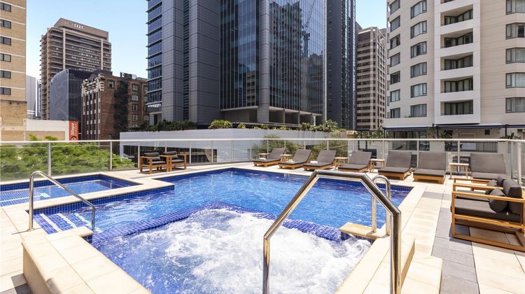 Oaks Brisbane Festival Suites Pool
