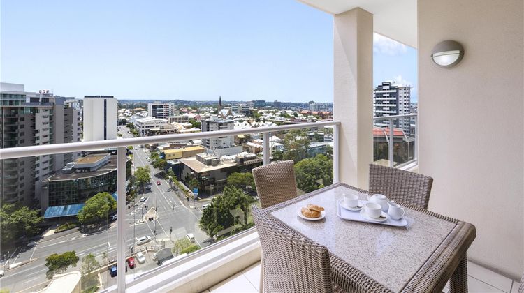 Oaks Brisbane Lexicon Suites Suite