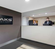 Oaks Brisbane Mews Suites Lobby