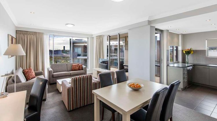 Oaks Brisbane Mews Suites Suite