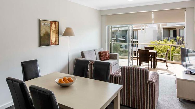 Oaks Brisbane Mews Suites Suite