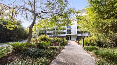 Oaks Brisbane Mews Suites