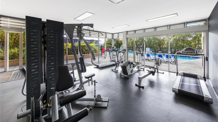 Oaks Brisbane Mews Suites Health