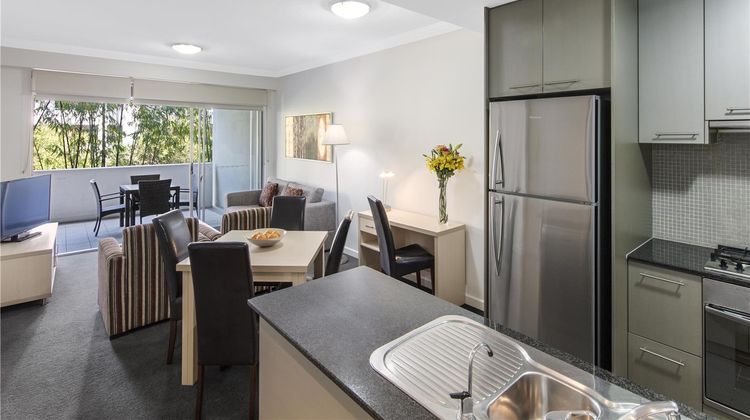 Oaks Brisbane Mews Suites Suite