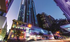 Oaks Brisbane Charlotte Suites