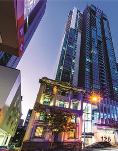 Oaks Brisbane Charlotte Suites