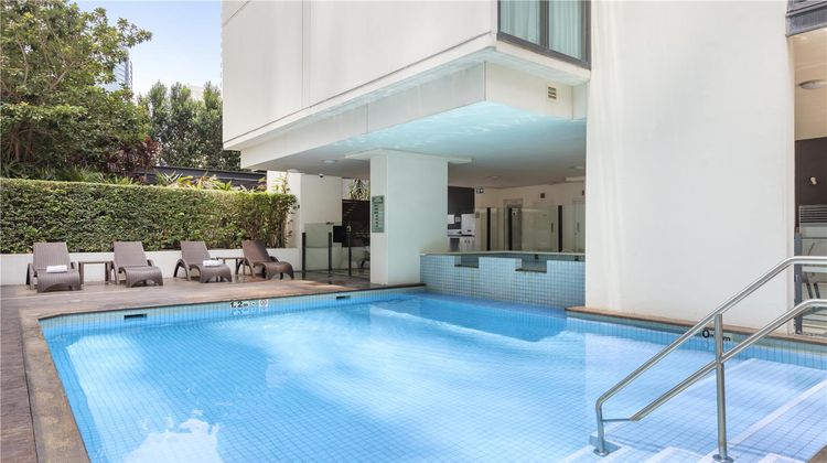 Oaks Brisbane Charlotte Suites Pool