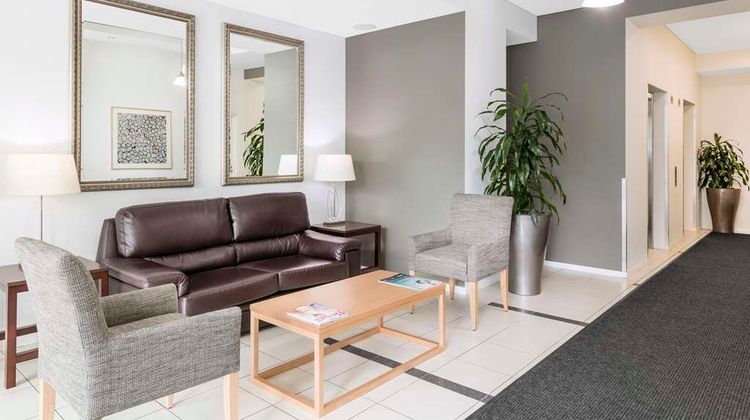 Oaks Brisbane on Margaret Suites Lobby