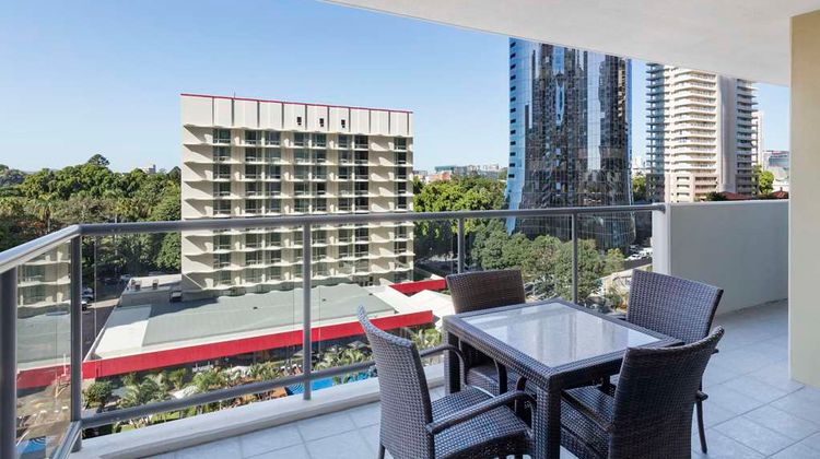 Oaks Brisbane on Margaret Suites Suite