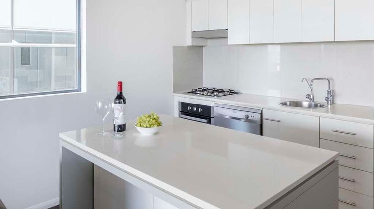 Oaks Brisbane on Margaret Suites Room