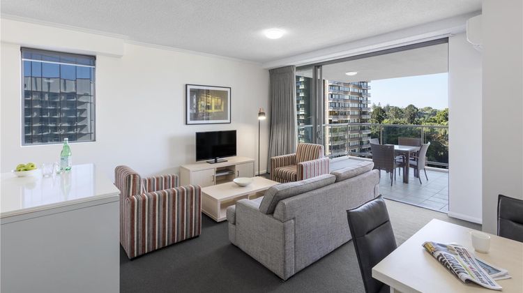 Oaks Brisbane on Margaret Suites Suite