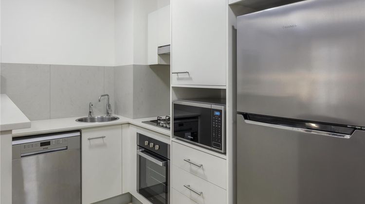 Oaks Brisbane on Margaret Suites Room