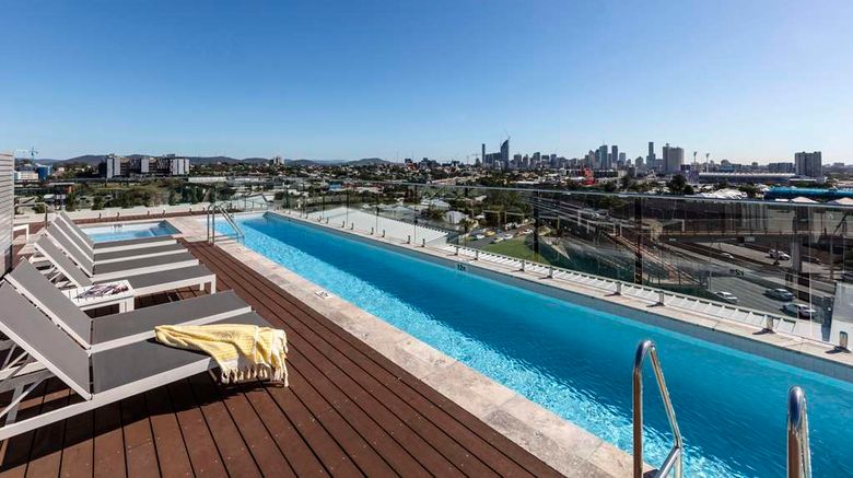 <b>Oaks Brisbane Woolloongabba Suites Pool</b>. Images powered by <a href="https://iceportal.shijigroup.com/" title="IcePortal" target="_blank">IcePortal</a>.