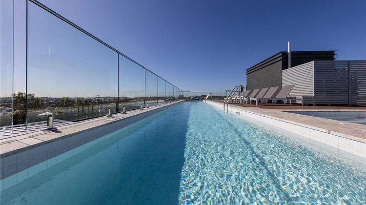 Oaks Brisbane Woolloongabba Suites Pool