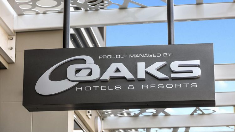 Oaks Brisbane Woolloongabba Suites Exterior