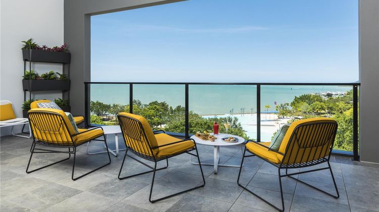Oaks Cairns Hotel Restaurant