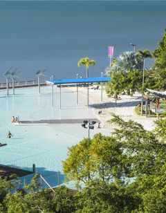 Oaks Cairns Hotel