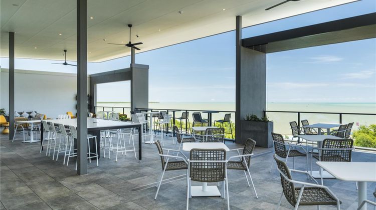 Oaks Cairns Hotel Restaurant