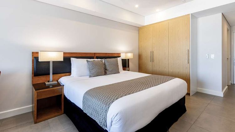 Oaks Elan Darwin Room