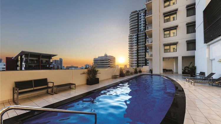 Oaks Elan Darwin Pool