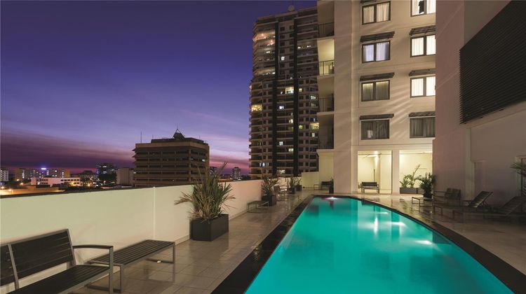Oaks Elan Darwin Pool