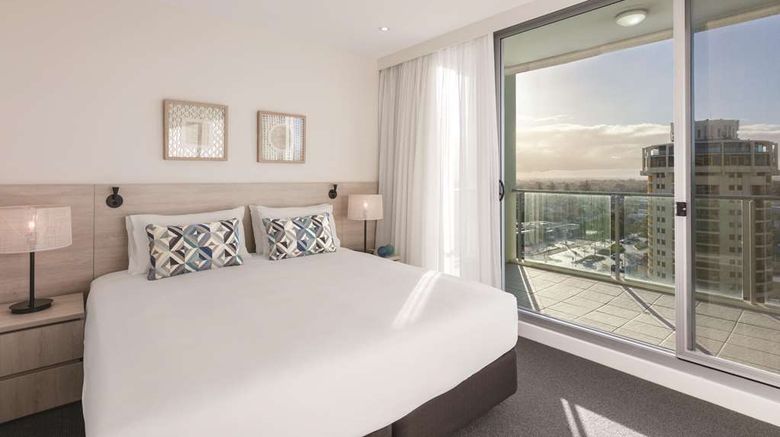<b>Oaks Glenelg Liberty Suites Suite</b>. Images powered by <a href="https://iceportal.shijigroup.com/" title="IcePortal" target="_blank">IcePortal</a>.