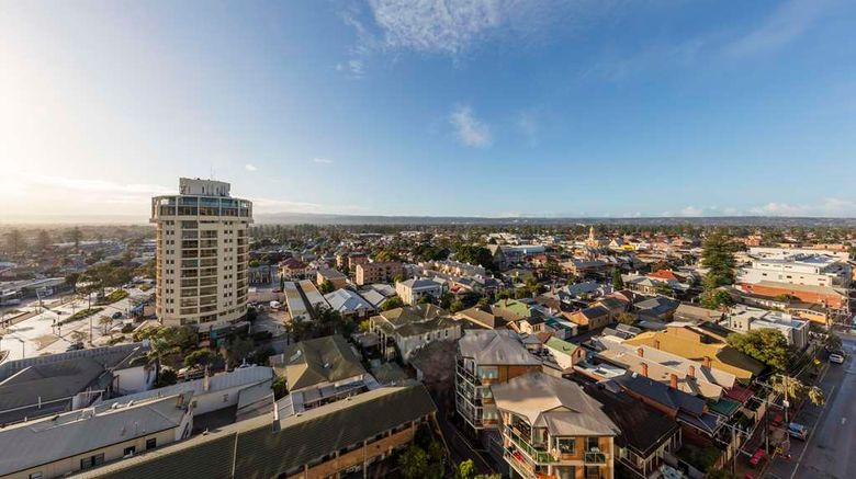 <b>Oaks Glenelg Liberty Suites Exterior</b>. Images powered by <a href="https://iceportal.shijigroup.com/" title="IcePortal" target="_blank">IcePortal</a>.