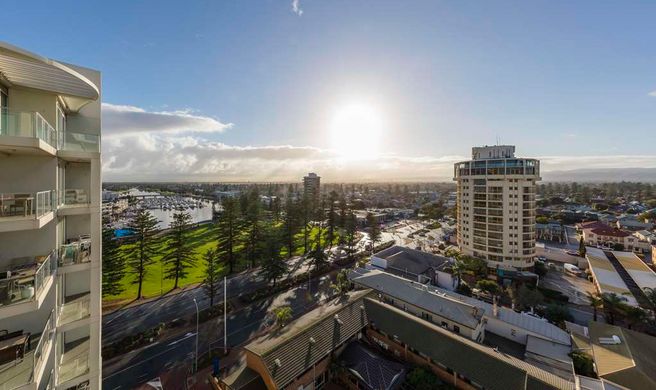 Oaks Glenelg Liberty Suites Exterior