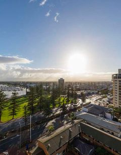 Oaks Glenelg Liberty Suites