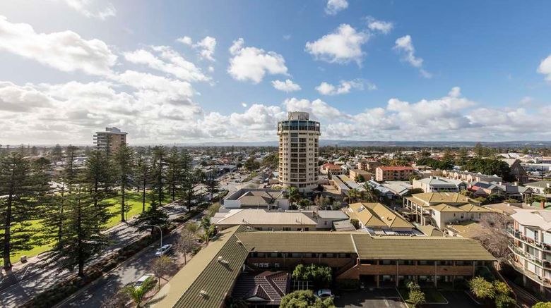 <b>Oaks Glenelg Liberty Suites Exterior</b>. Images powered by <a href="https://iceportal.shijigroup.com/" title="IcePortal" target="_blank">IcePortal</a>.