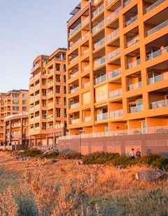 Oaks Glenelg Plaza Pier Suites