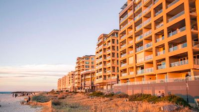Oaks Glenelg Plaza Pier Suites