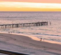 Oaks Glenelg Plaza Pier Suites Exterior