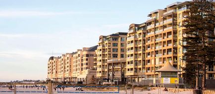 Oaks Glenelg Plaza Pier Suites Exterior