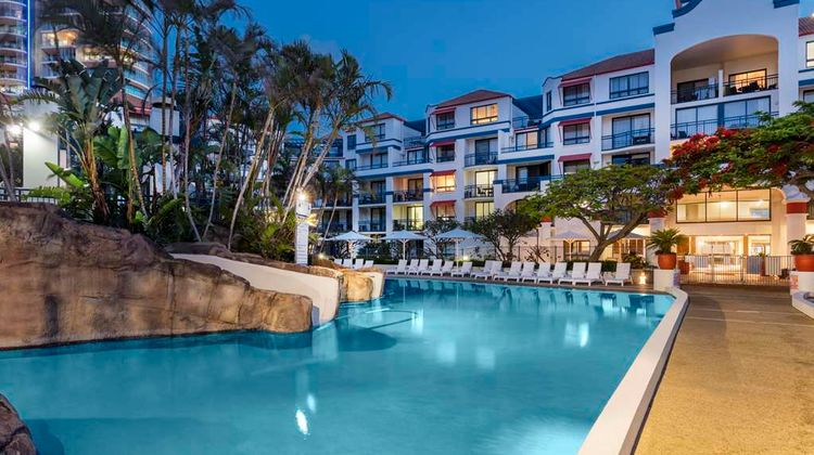 Oaks Gold Coast Calypso Plaza Suites Pool