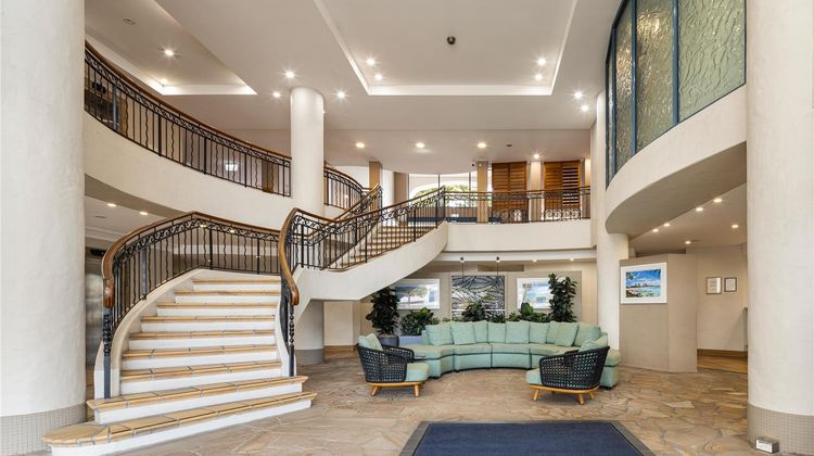 Oaks Gold Coast Calypso Plaza Suites Lobby